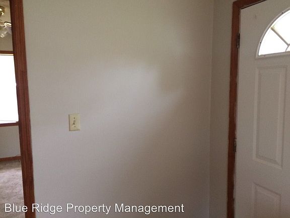2nd image of 1507 E Fairview Ave