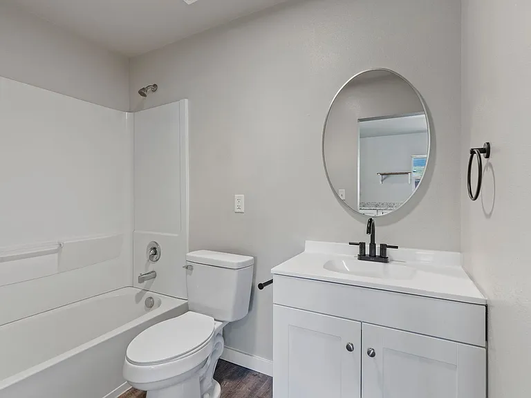 1707 W 8th Ave — Photo 13
