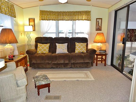 2nd image of 58 Fairview Dr S