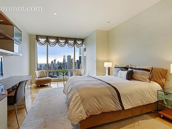 3rd image of 1 Central Park N #42B
