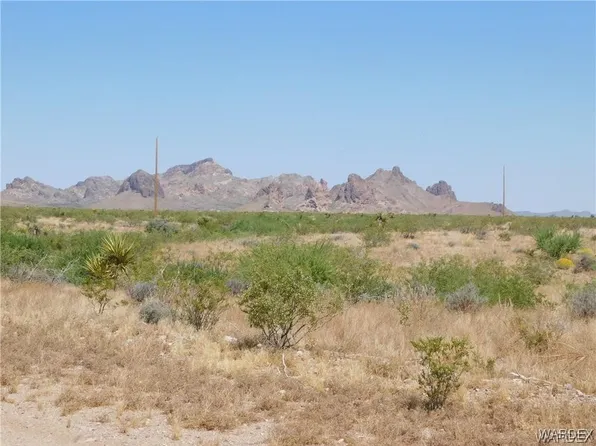 LOT 1 W Volcanic Dr, Golden Valley, AZ 86413