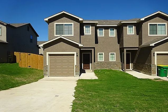 1st image of 8707 Vista De Nubes