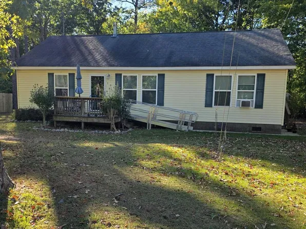 184 Wildwood Cir, Littleton, NC 27850