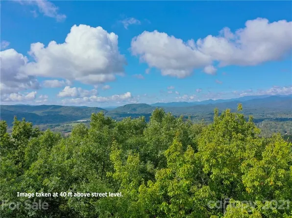 162 Sanctuary Trl, Hendersonville, NC 28739
