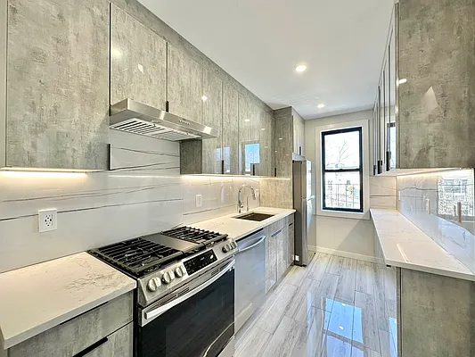 Rented by Keller Williams NYC | media 10