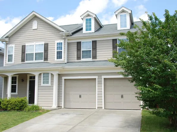 213 Seymour Pl, Cary, NC 27519