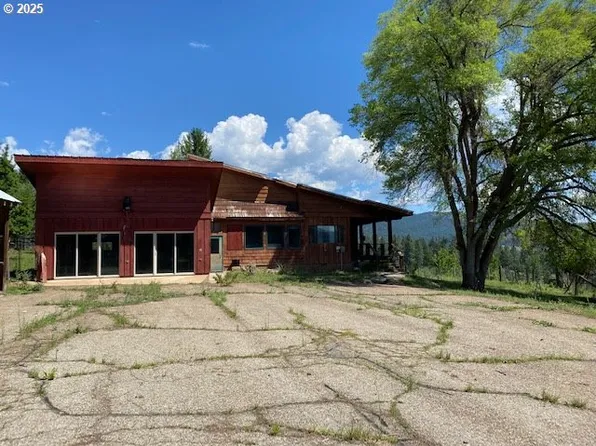 47664 Ryall Rd, Halfway, OR 97834