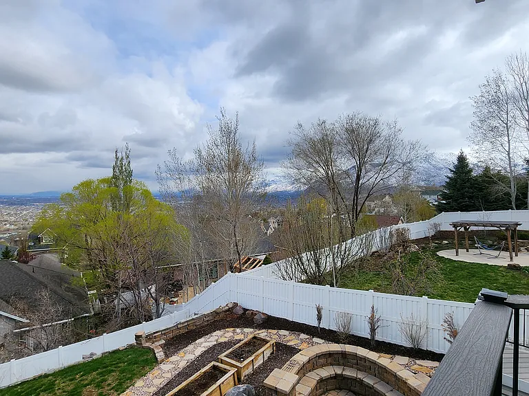 443 E Parowan Way — Photo 17