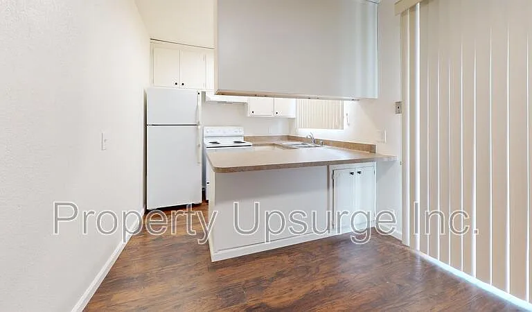 2739 Gilmore Ln #4 — Photo 1