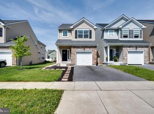 2154 Huntington Ln, Easton, PA 18040