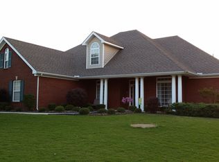 106 Berry Hill Dr, New Market, AL 35761