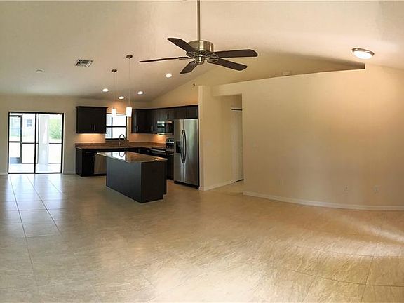 2nd image of 1302 SW 35th Ter