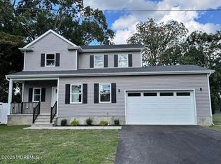 127 Riviera Dr, Brick, NJ 08724