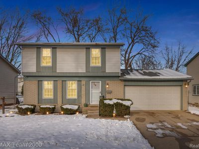 39234 Gloucester St, Westland, MI, 48186