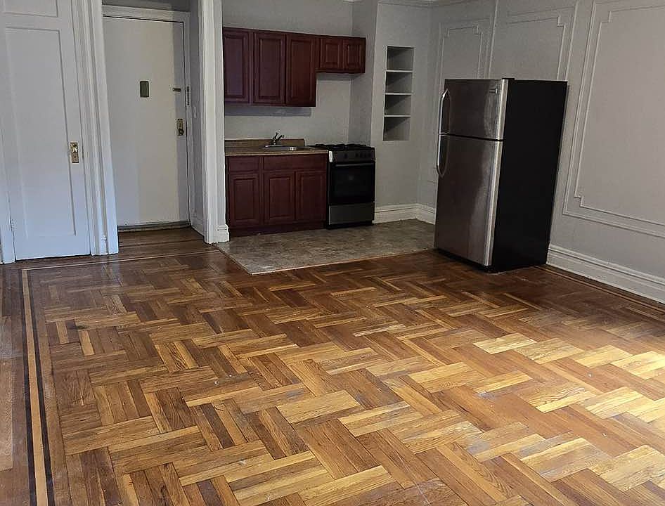 1st image of 250 Crown St #5
