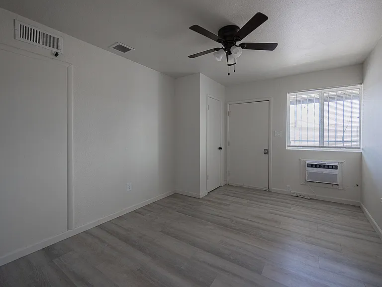 1915 N 26th Place, Phoenix Az — Photo 5