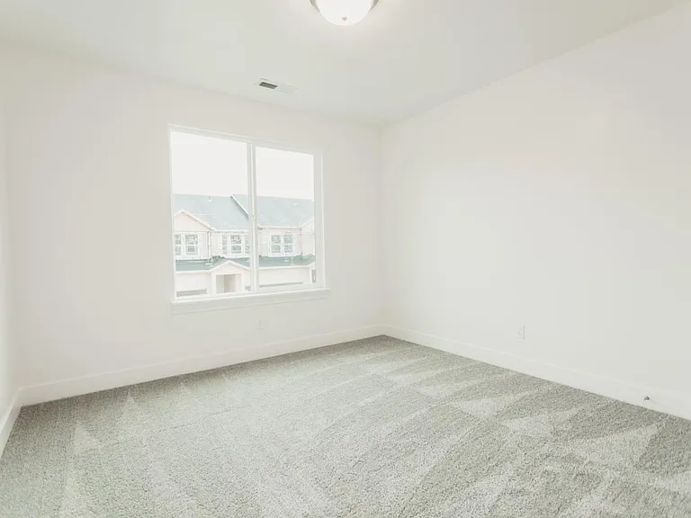 3665 W 1650 N — Photo 16