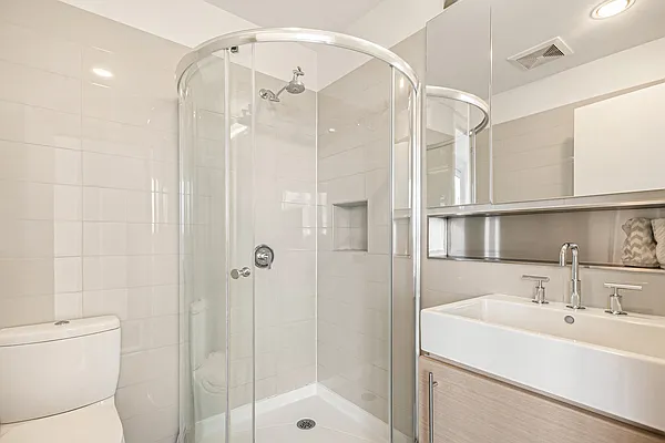 Rented by Compass | media 23