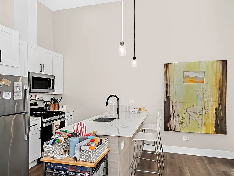 1218 W Lexington St — Photo 36