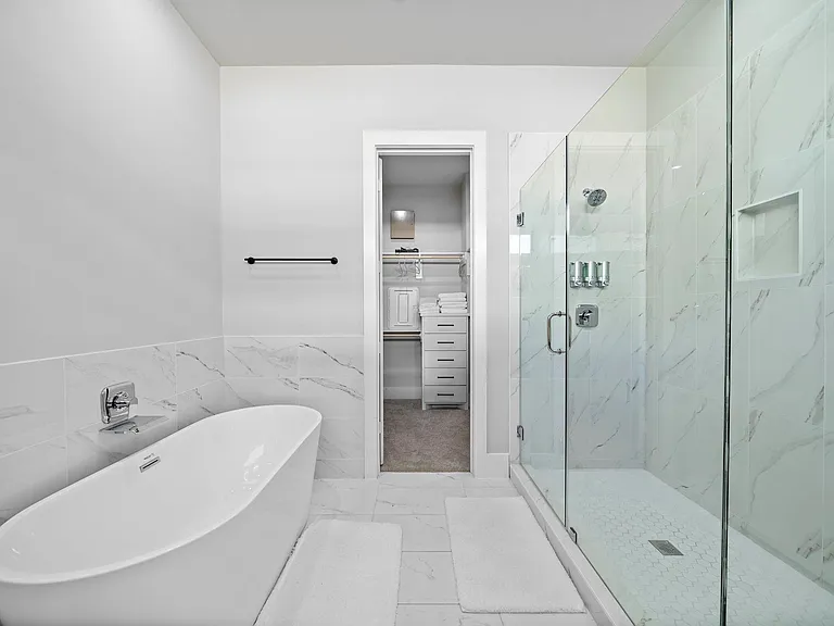 3513 Hutchins St — Photo 30