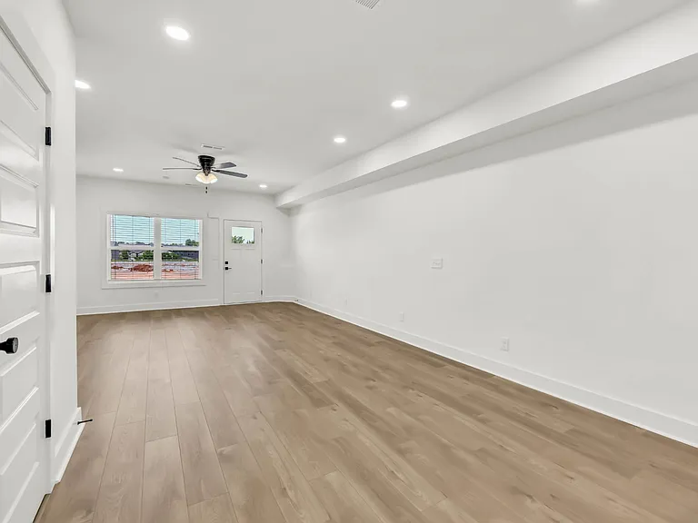 356 Front Ridge Cir — Photo 17