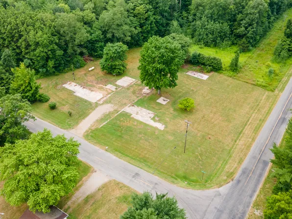 7250 N Watervliet Rd, Watervliet, MI 49098
