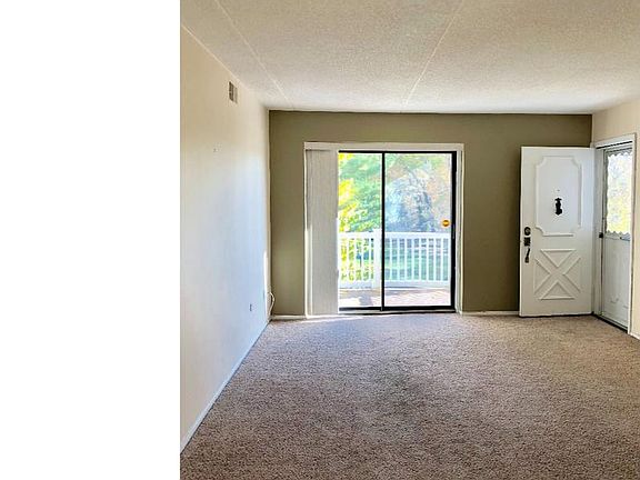 5th image of 6111 Hilltop Dr #2
