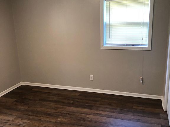 3rd image of 1302 N 49th Ave APT 1