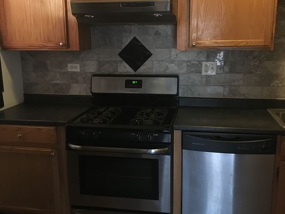 1st image of 743 E 72nd St #2