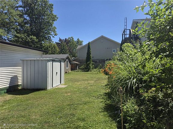 4th image of 82 Teal Ave