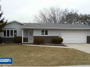 2342 43rd St, Two Rivers, WI 54241