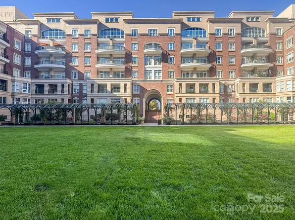 400 N Church St Unit 420, Charlotte, NC 28202