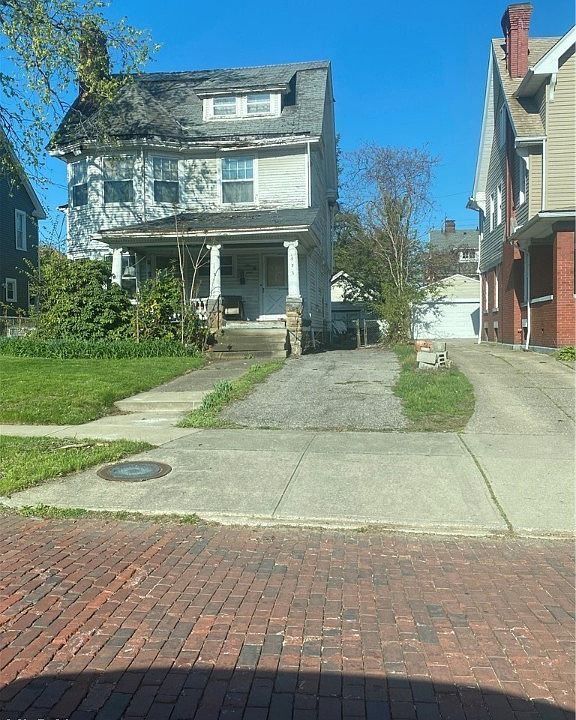 2nd image of 1508 E 107th St