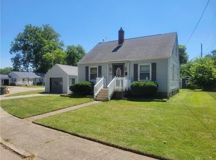 1013 Mayfair Rd, Troy, OH 45373