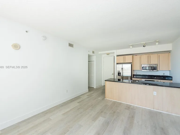 79 SW 12th St #1105 — Photo 5