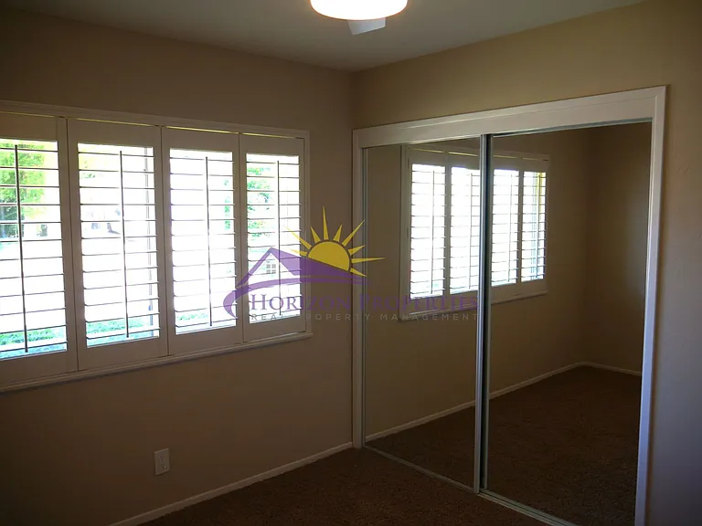6986 Greenbrook Cir — Photo 17
