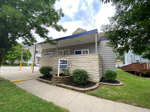 2216 S Calhoun St Photo 1