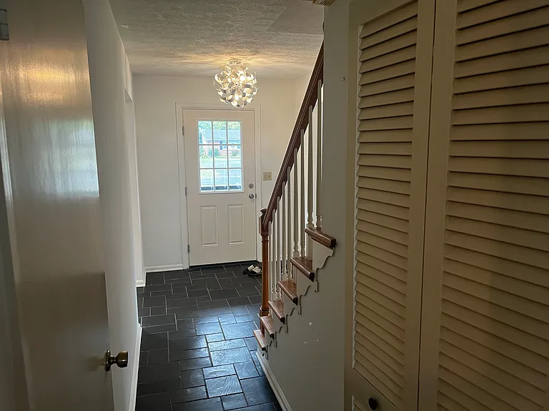 10203 Woodstock Rd — Photo 5
