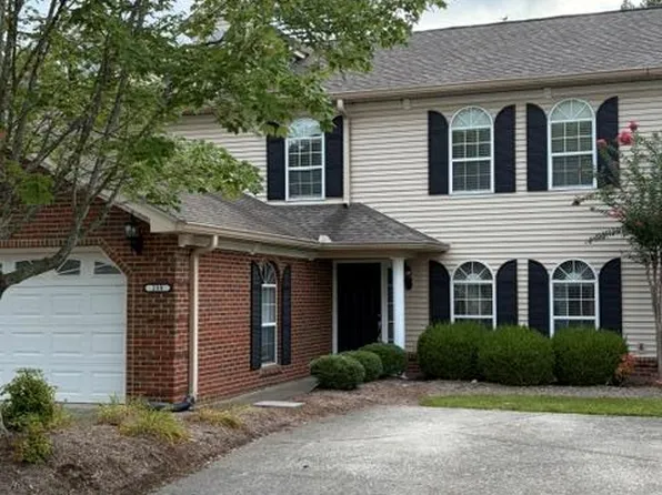 1699 W Oak Dr, Dalton, GA 30721