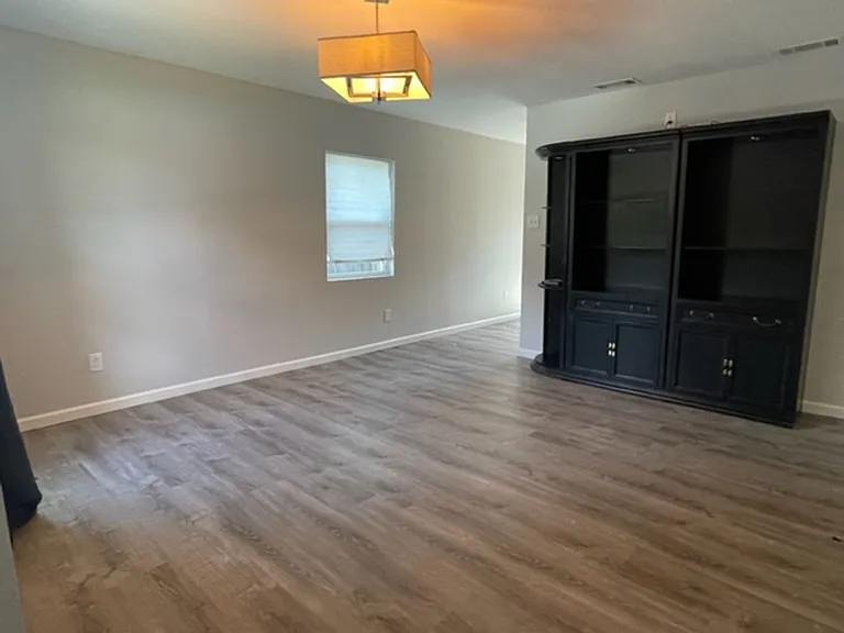 2804 Cedar Park Blvd — Photo 7