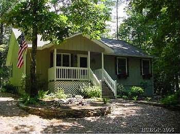2nd image of 189 Wyanoak Rd