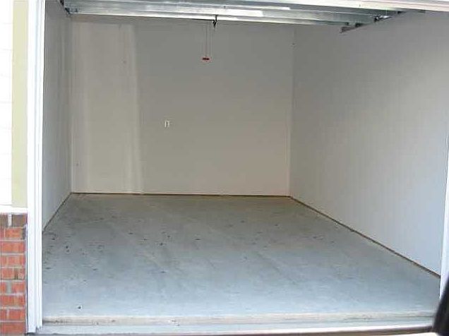 2nd image of 1203 Basildon Rd