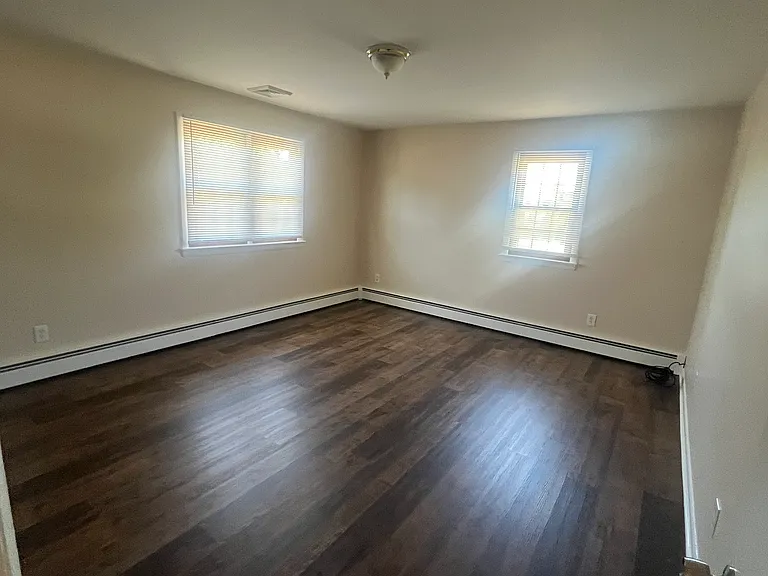 6558 Mill Rd — Photo 7