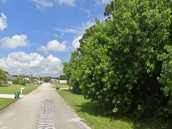 2nd image of 223 SW Marathon Avenue
