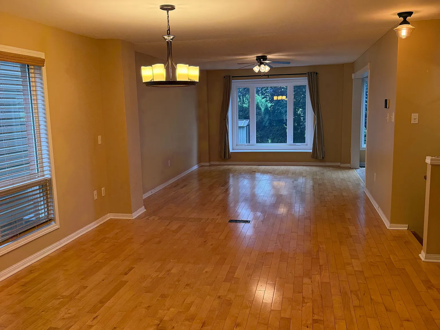 4 bed, $3,700 — Photo 2