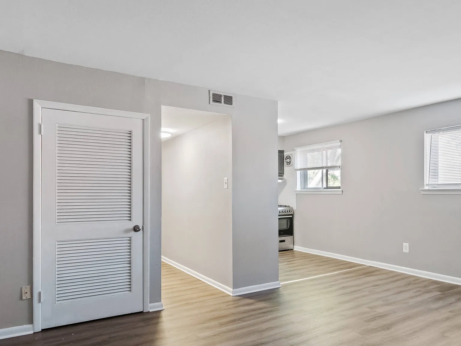 Stanwood Apartments — Photo 2