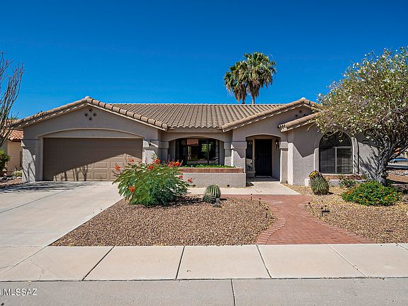 3rd image of 986 E Desert Glen Dr