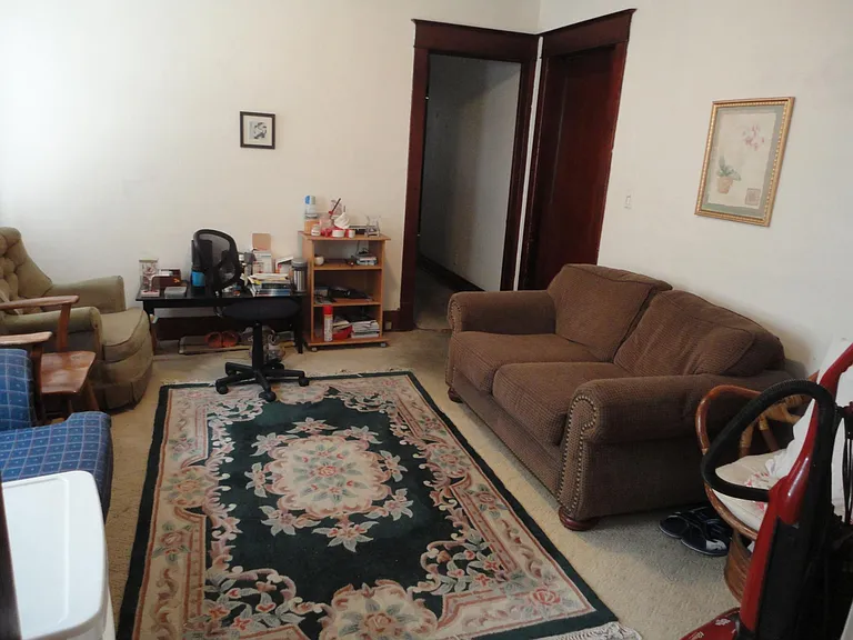 185 Kenmore Ave #1F — Photo 3