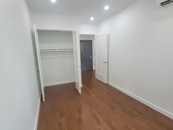 2041 Strauss Street image 31 of 40