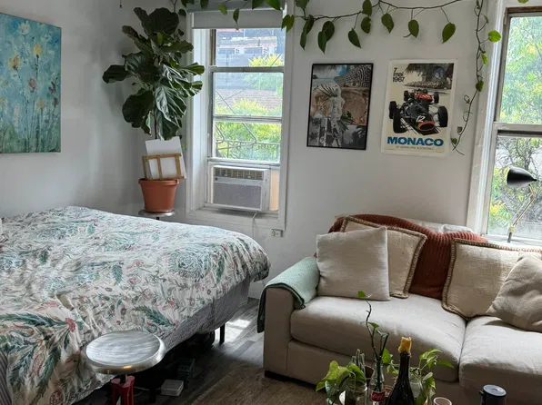 189 Bedford Avenue image 1 of 1